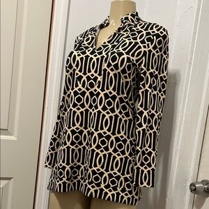 Jude Connally Black and Cream Patterned Top